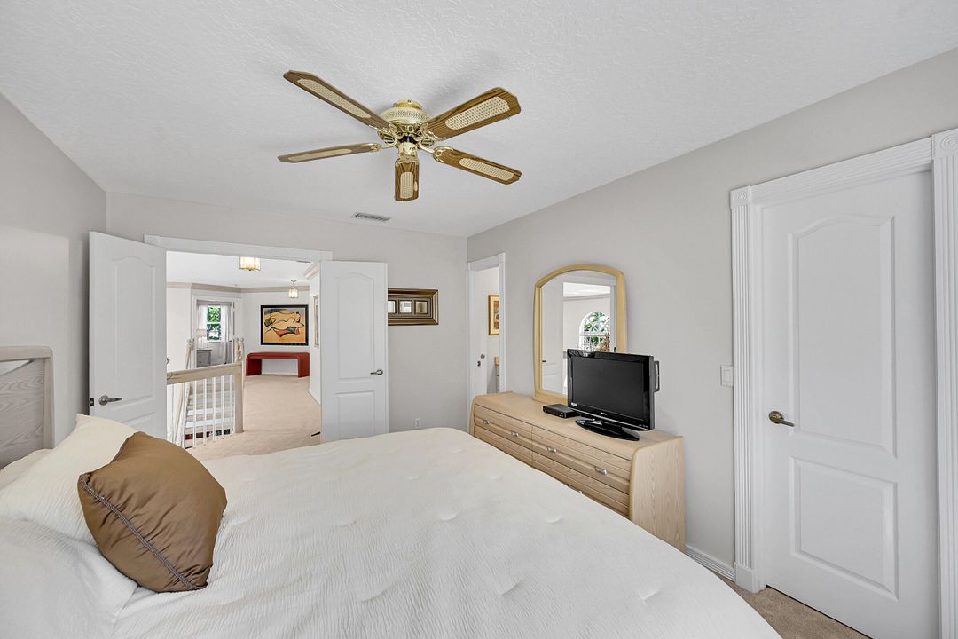 For Sale: $1,650,000 (3 beds, 2 baths, 2701 Square Feet)