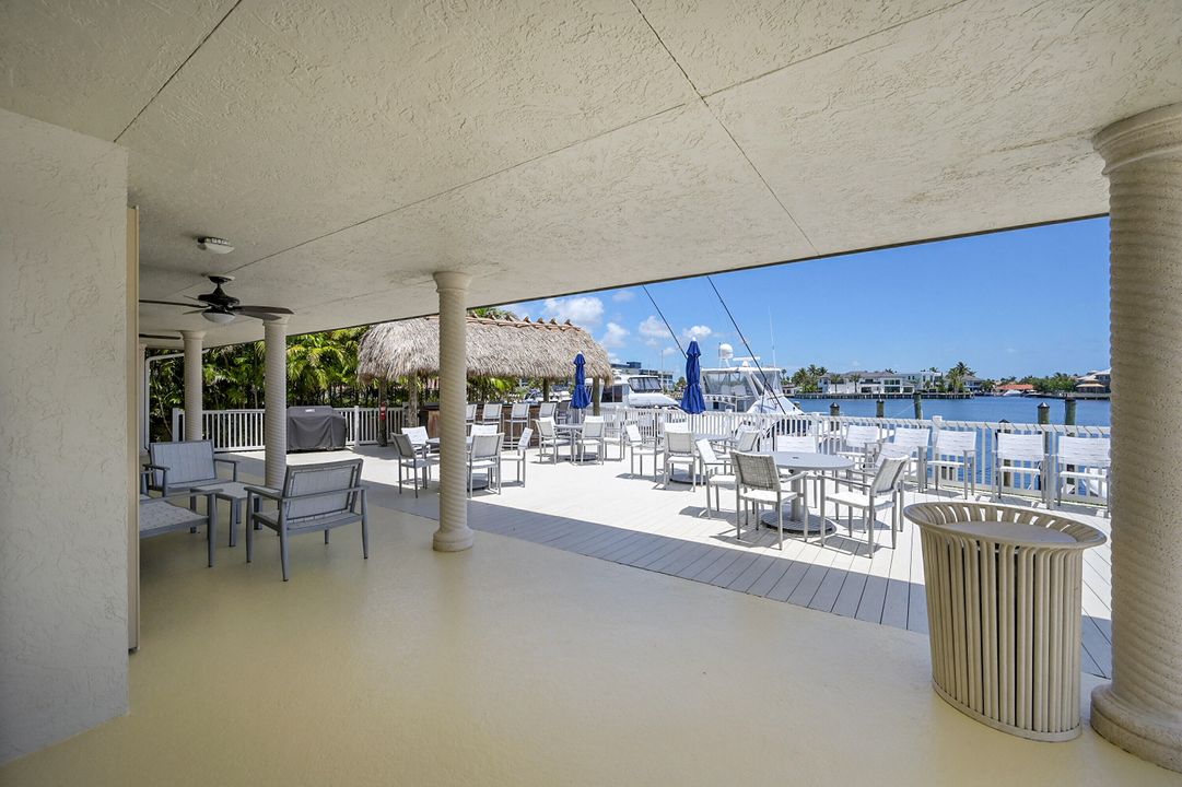 For Sale: $1,650,000 (3 beds, 2 baths, 2701 Square Feet)