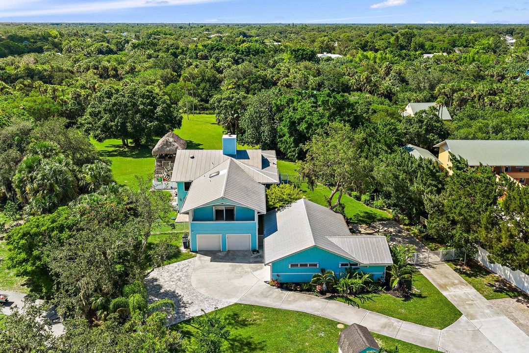 Activo con contrato: $1,390,000 (5 camas, 4 baños, 4483 Pies cuadrados)