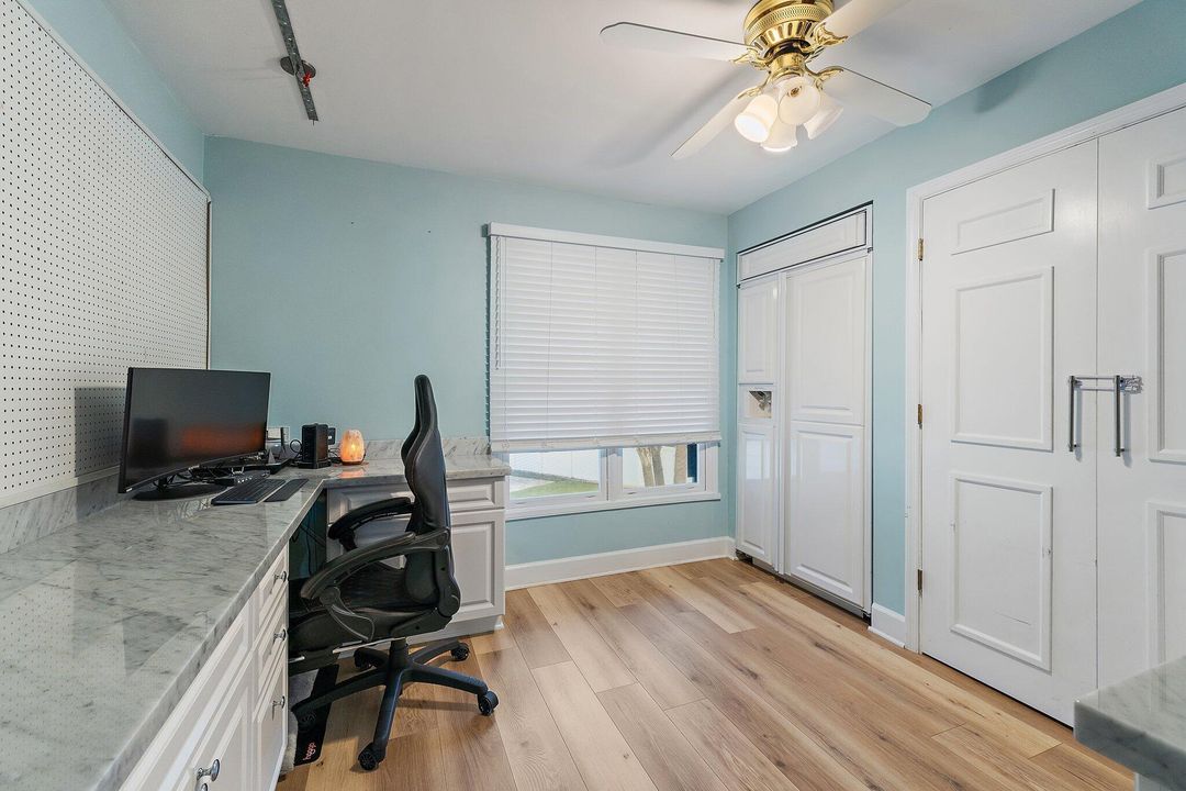 Activo con contrato: $1,390,000 (5 camas, 4 baños, 4483 Pies cuadrados)