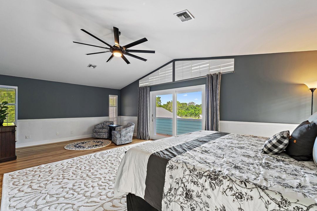 Activo con contrato: $1,390,000 (5 camas, 4 baños, 4483 Pies cuadrados)