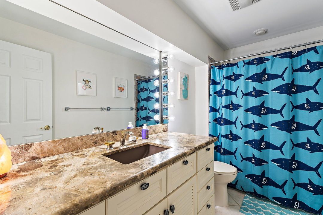 Activo con contrato: $1,390,000 (5 camas, 4 baños, 4483 Pies cuadrados)