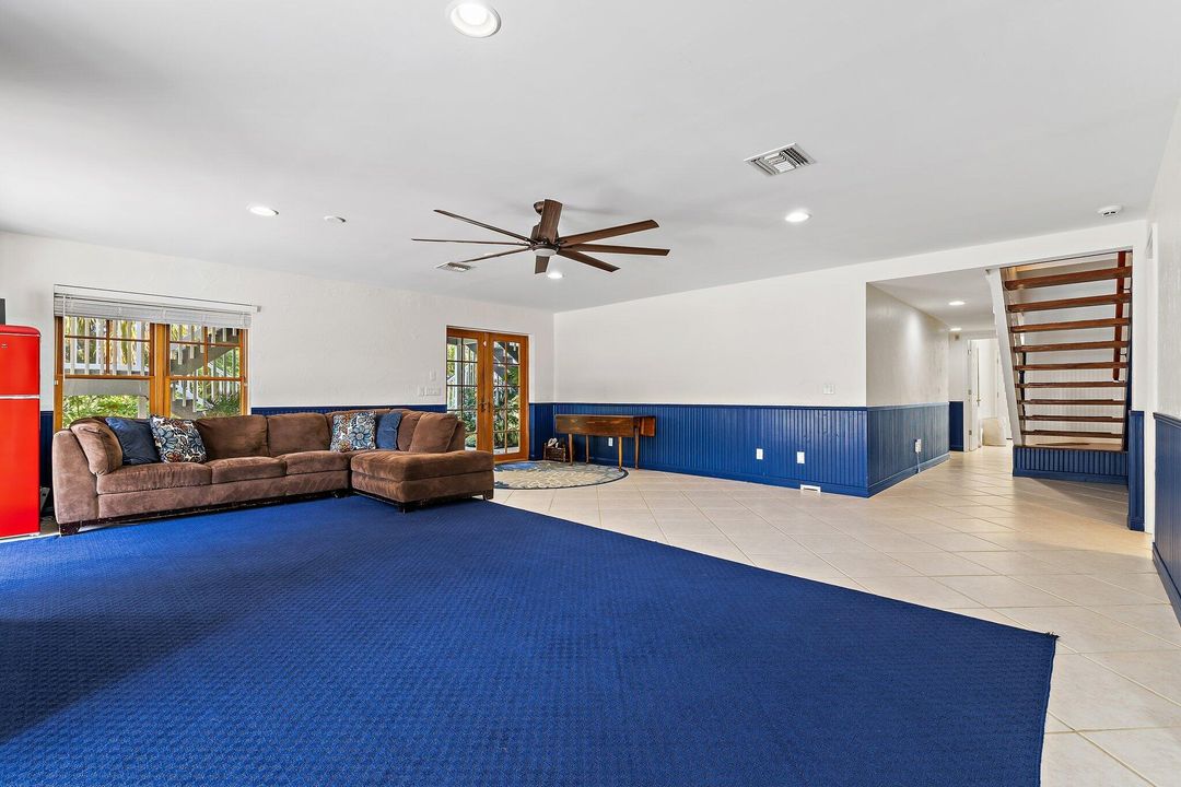 Activo con contrato: $1,390,000 (5 camas, 4 baños, 4483 Pies cuadrados)