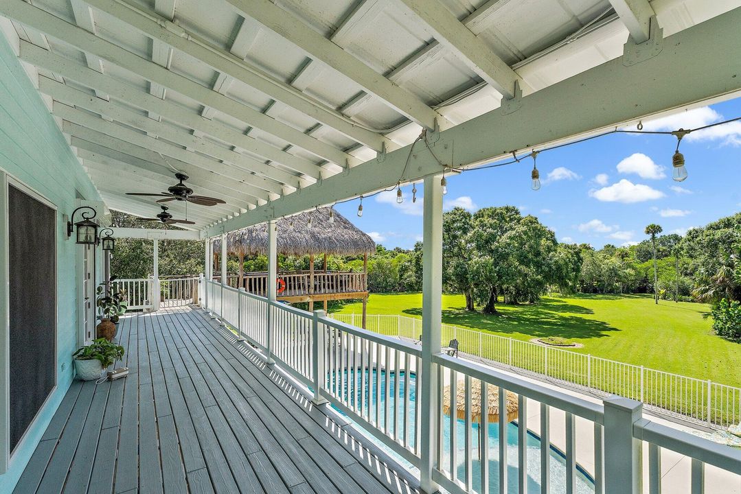 Activo con contrato: $1,390,000 (5 camas, 4 baños, 4483 Pies cuadrados)