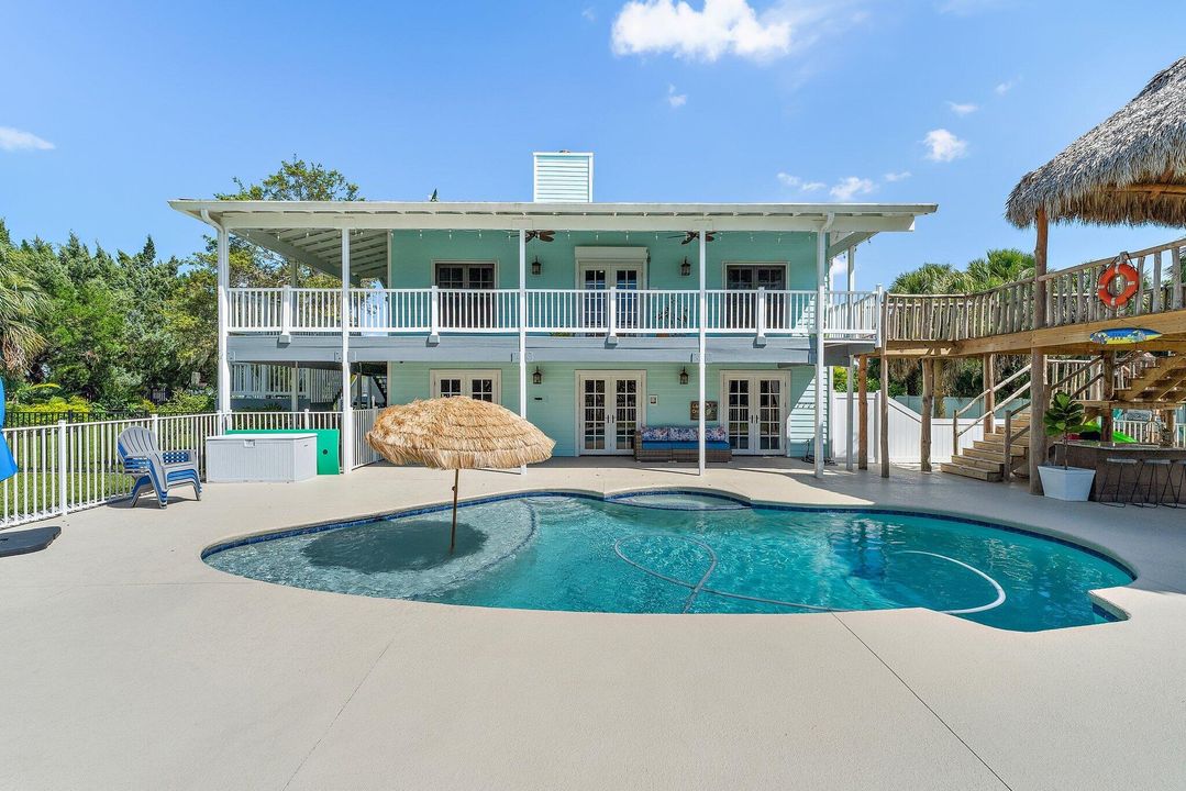 Activo con contrato: $1,390,000 (5 camas, 4 baños, 4483 Pies cuadrados)