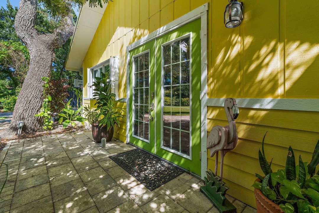 Activo con contrato: $1,390,000 (5 camas, 4 baños, 4483 Pies cuadrados)