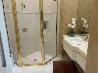 For Rent: $17,000 (3 beds, 4 baths, 2676 Square Feet)