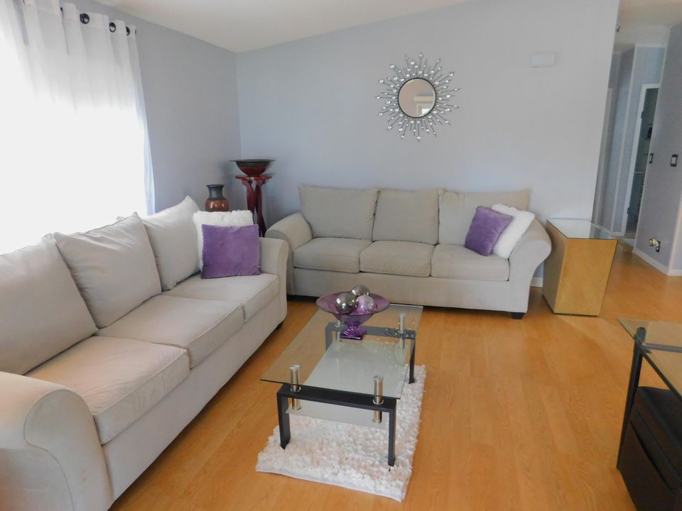 For Sale: $72,900 (2 beds, 2 baths, 960 Square Feet)