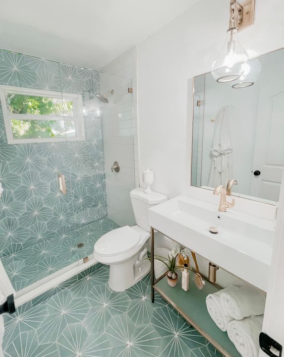 For Rent: $15,000 (2 beds, 2 baths, 1844 Square Feet)