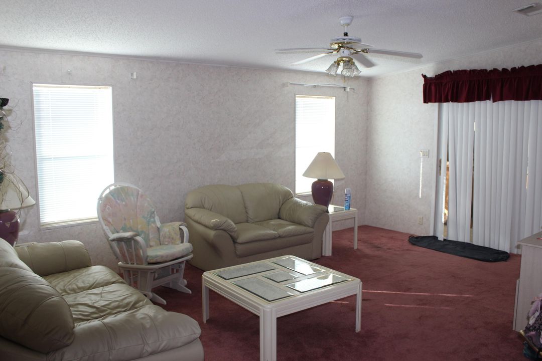 待售: $29,995 (2 贝兹, 2 浴室, 1056 平方英尺)