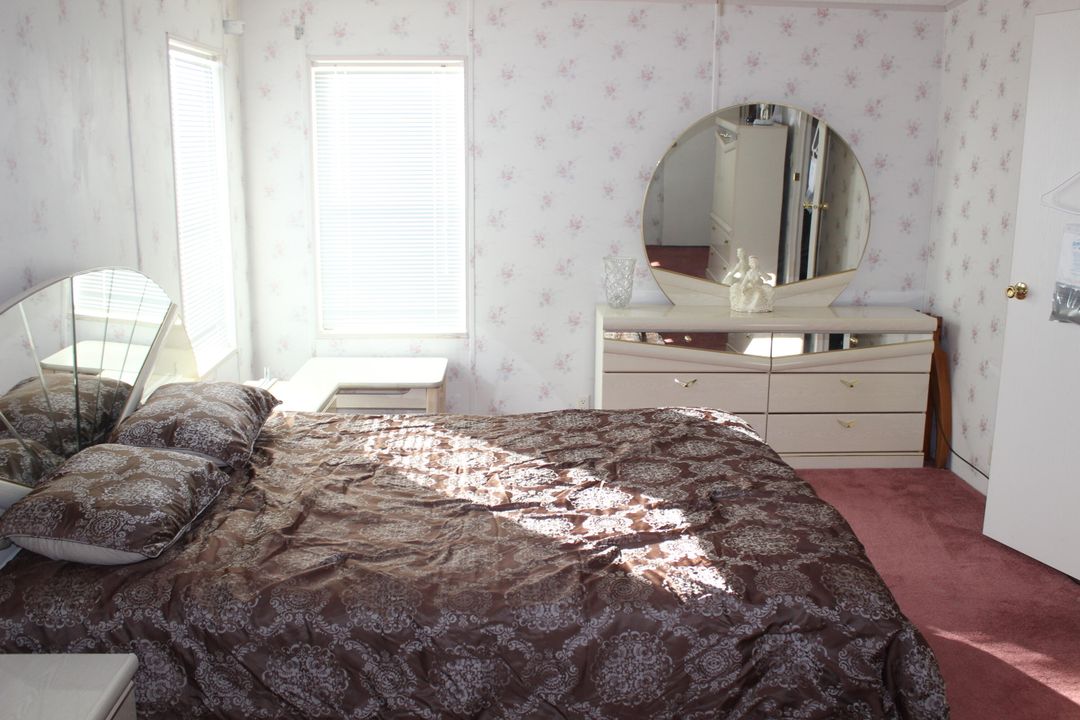 待售: $29,995 (2 贝兹, 2 浴室, 1056 平方英尺)