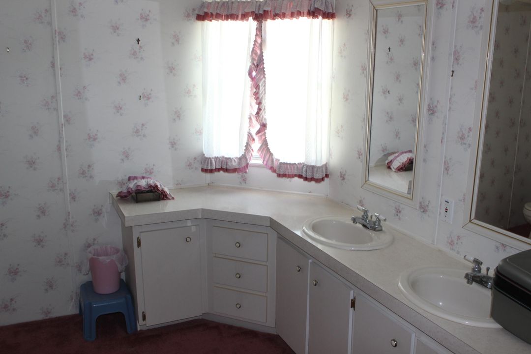 待售: $29,995 (2 贝兹, 2 浴室, 1056 平方英尺)