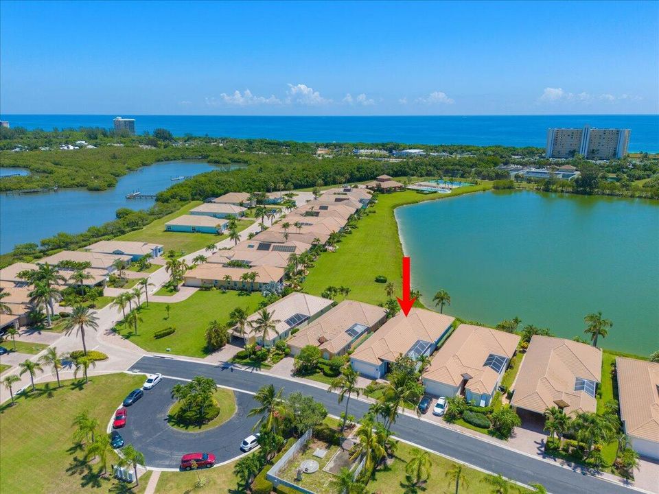 For Sale: $679,000 (3 beds, 3 baths, 2209 Square Feet)