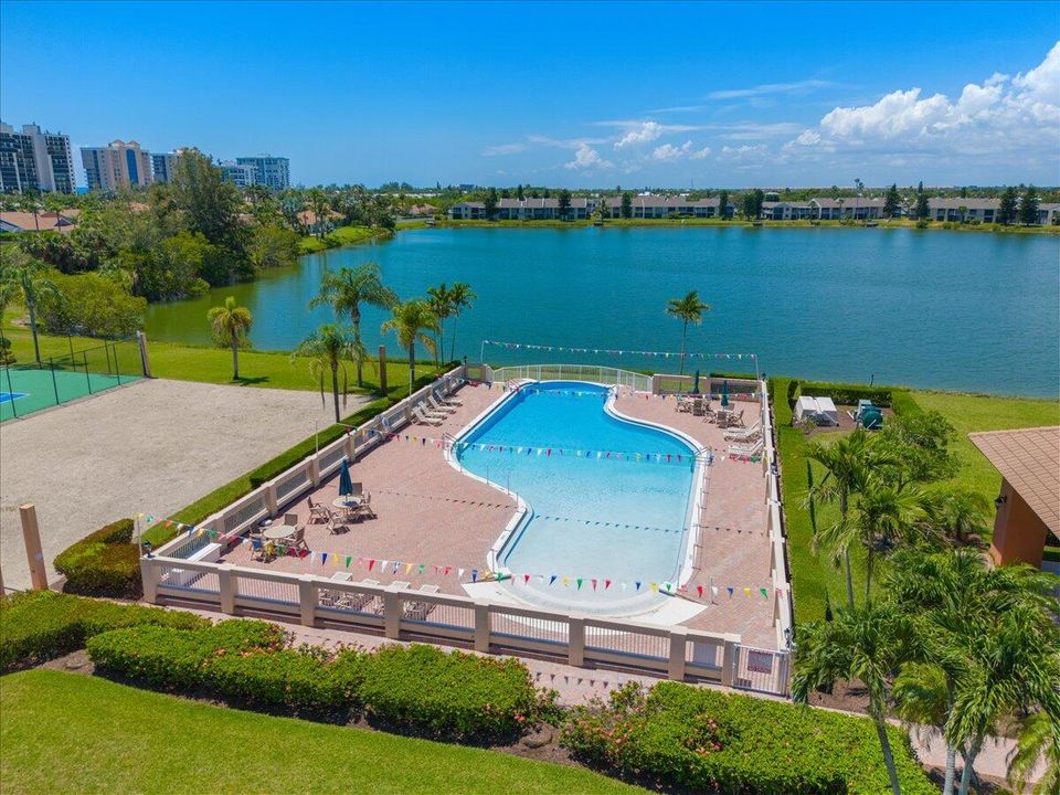 For Sale: $679,000 (3 beds, 3 baths, 2209 Square Feet)