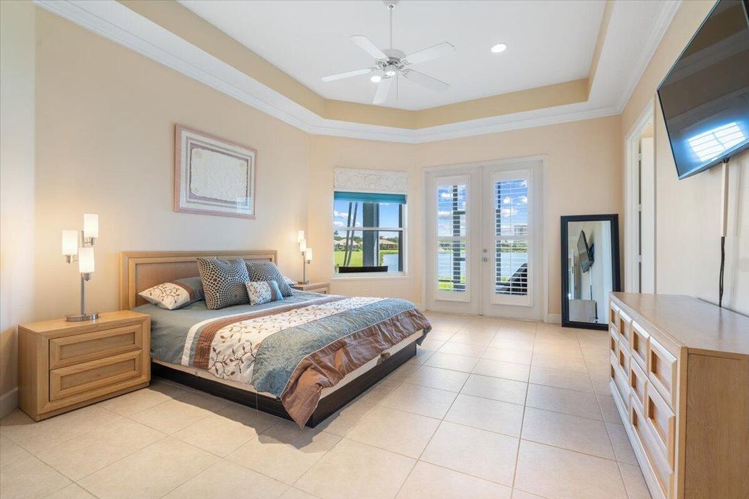 For Sale: $679,000 (3 beds, 3 baths, 2209 Square Feet)