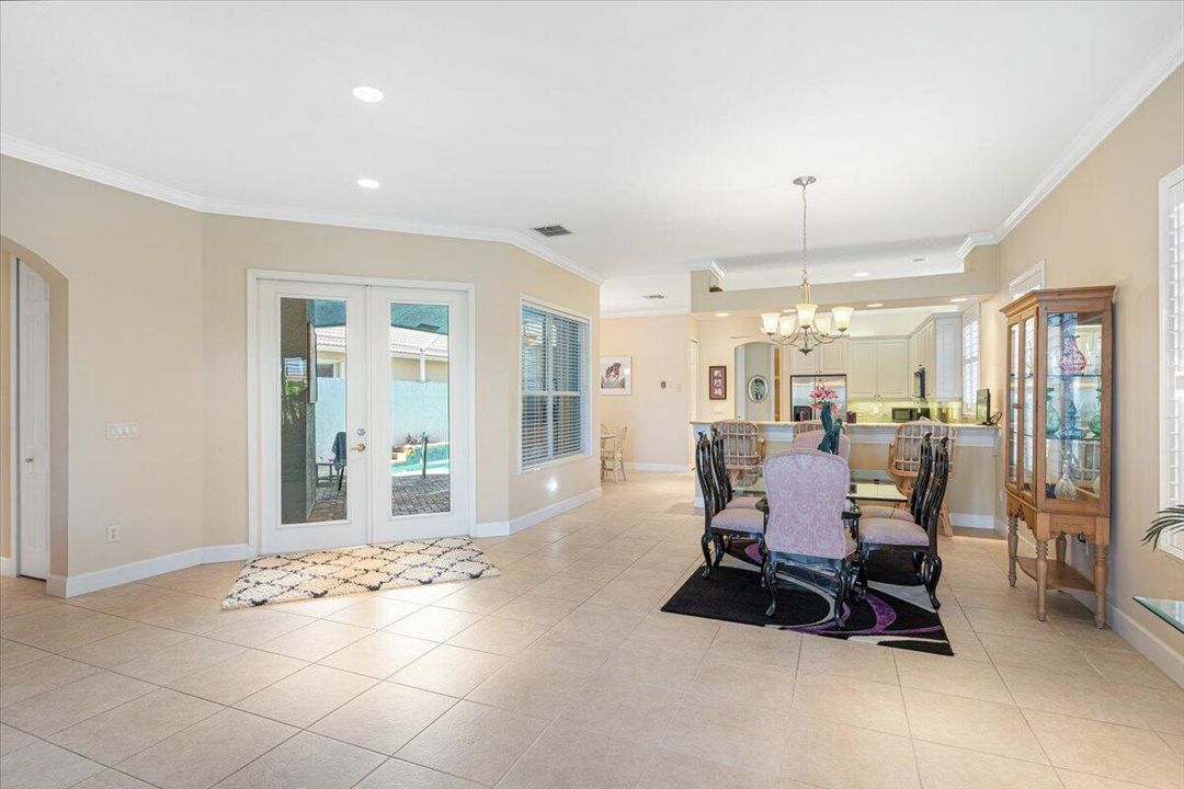 For Sale: $679,000 (3 beds, 3 baths, 2209 Square Feet)