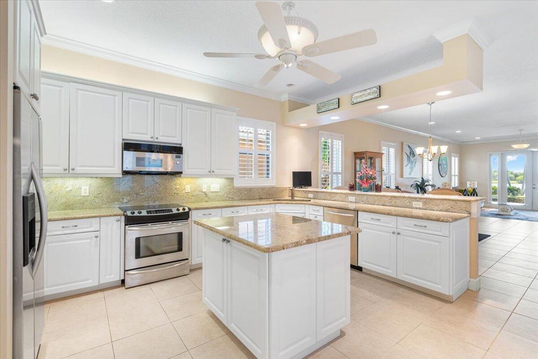 For Sale: $679,000 (3 beds, 3 baths, 2209 Square Feet)