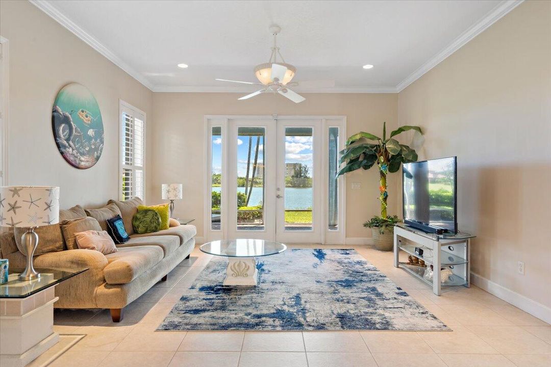 For Sale: $679,000 (3 beds, 3 baths, 2209 Square Feet)