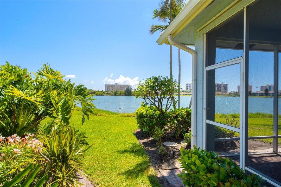 For Sale: $679,000 (3 beds, 3 baths, 2209 Square Feet)