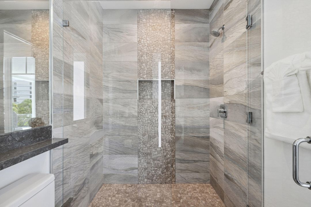 En Venta: $5,375,000 (4 camas, 4 baños, 4219 Pies cuadrados)