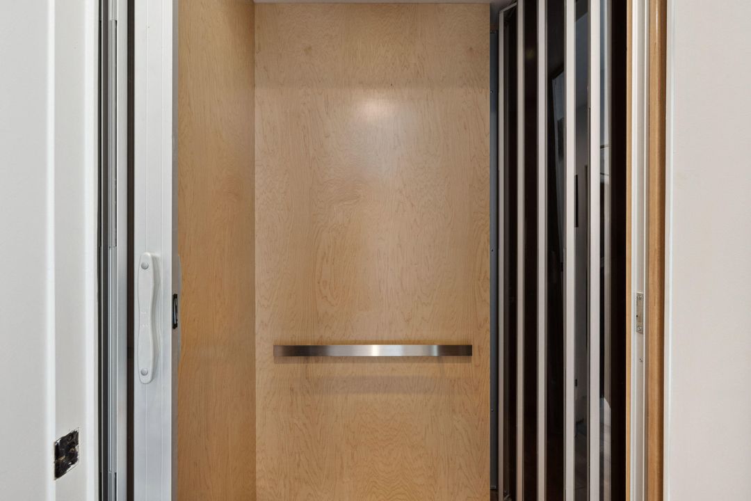 En Venta: $5,375,000 (4 camas, 4 baños, 4219 Pies cuadrados)