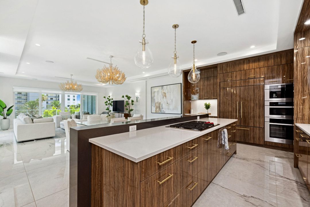 En Venta: $5,375,000 (4 camas, 4 baños, 4219 Pies cuadrados)