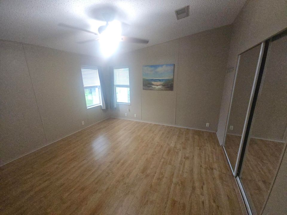 En Venta: $34,900 (2 camas, 2 baños, 936 Pies cuadrados)