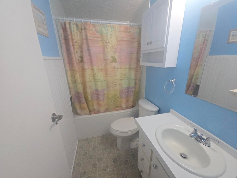 En Venta: $34,900 (2 camas, 2 baños, 936 Pies cuadrados)