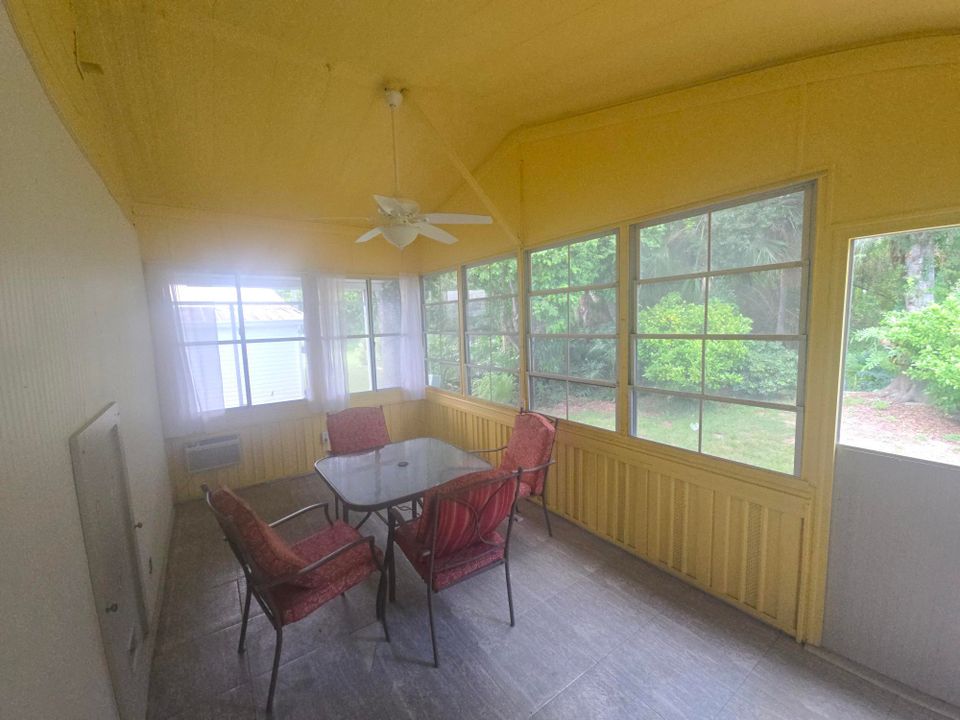 En Venta: $34,900 (2 camas, 2 baños, 936 Pies cuadrados)