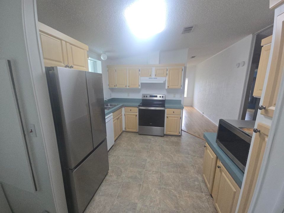 En Venta: $34,900 (2 camas, 2 baños, 936 Pies cuadrados)