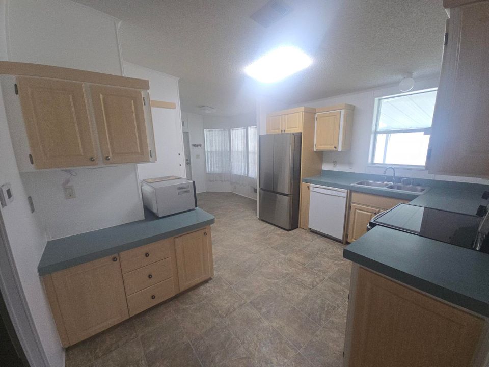 En Venta: $34,900 (2 camas, 2 baños, 936 Pies cuadrados)