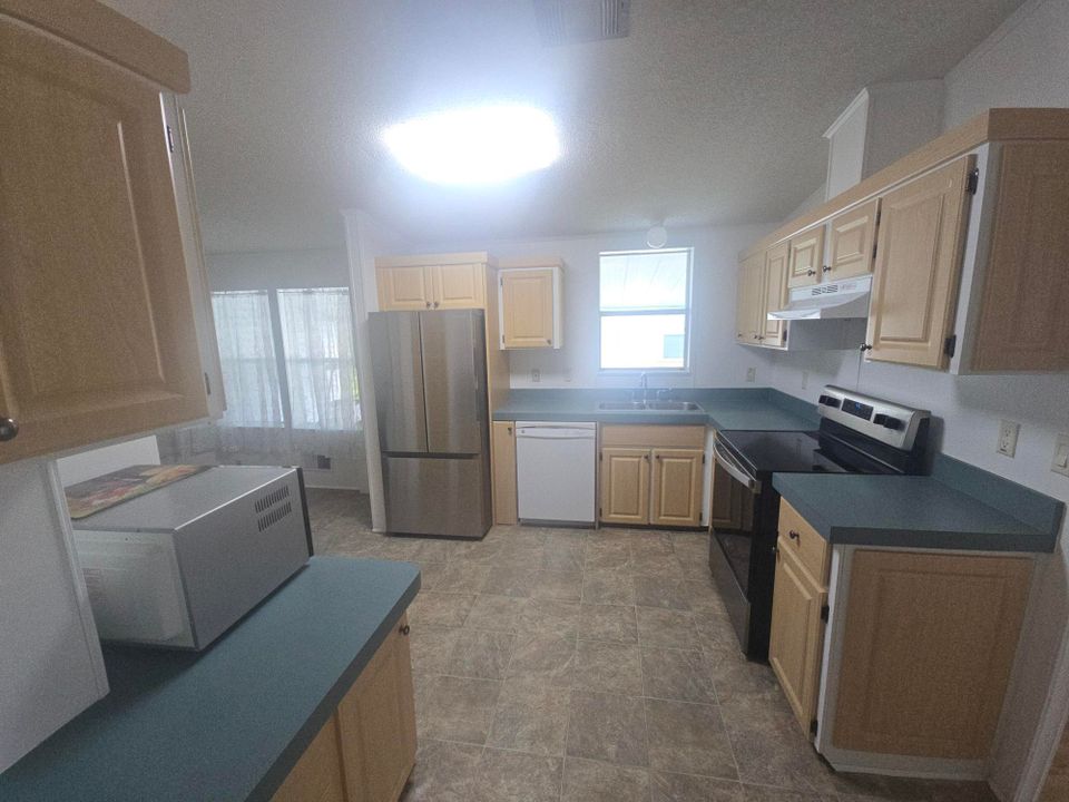 En Venta: $34,900 (2 camas, 2 baños, 936 Pies cuadrados)