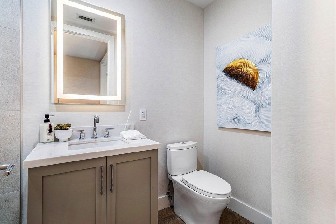 For Sale: $2,825,000 (3 beds, 3 baths, 2664 Square Feet)