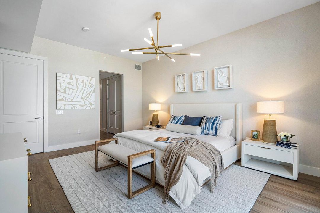 For Sale: $2,825,000 (3 beds, 3 baths, 2664 Square Feet)