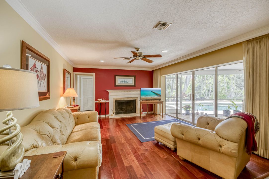 待售: $779,000 (4 贝兹, 3 浴室, 2595 平方英尺)