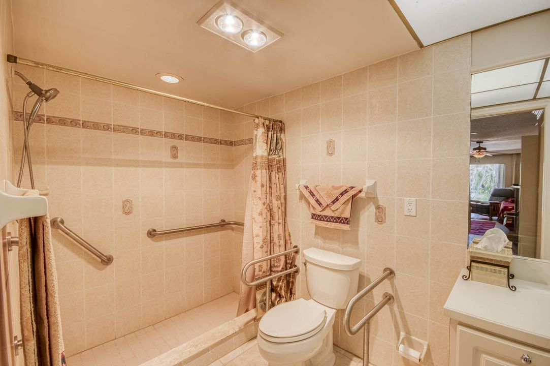 待售: $779,000 (4 贝兹, 3 浴室, 2595 平方英尺)