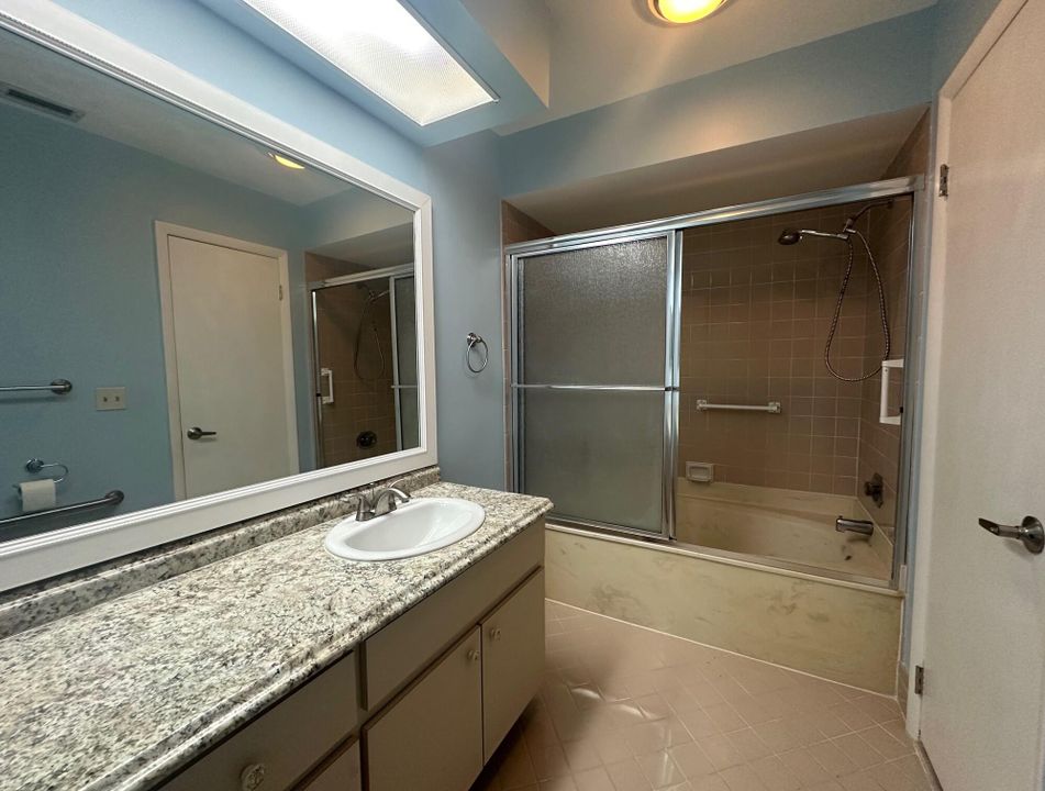 Active With Contract: $375,000 (3 beds, 2 baths, 1868 Square Feet)