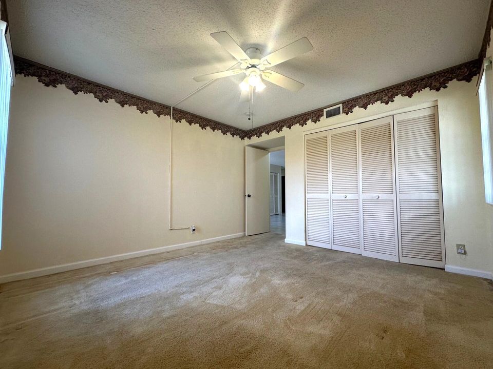 Active With Contract: $375,000 (3 beds, 2 baths, 1868 Square Feet)