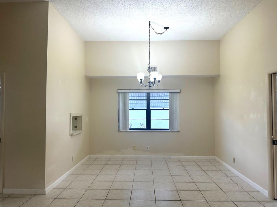 Active With Contract: $375,000 (3 beds, 2 baths, 1868 Square Feet)