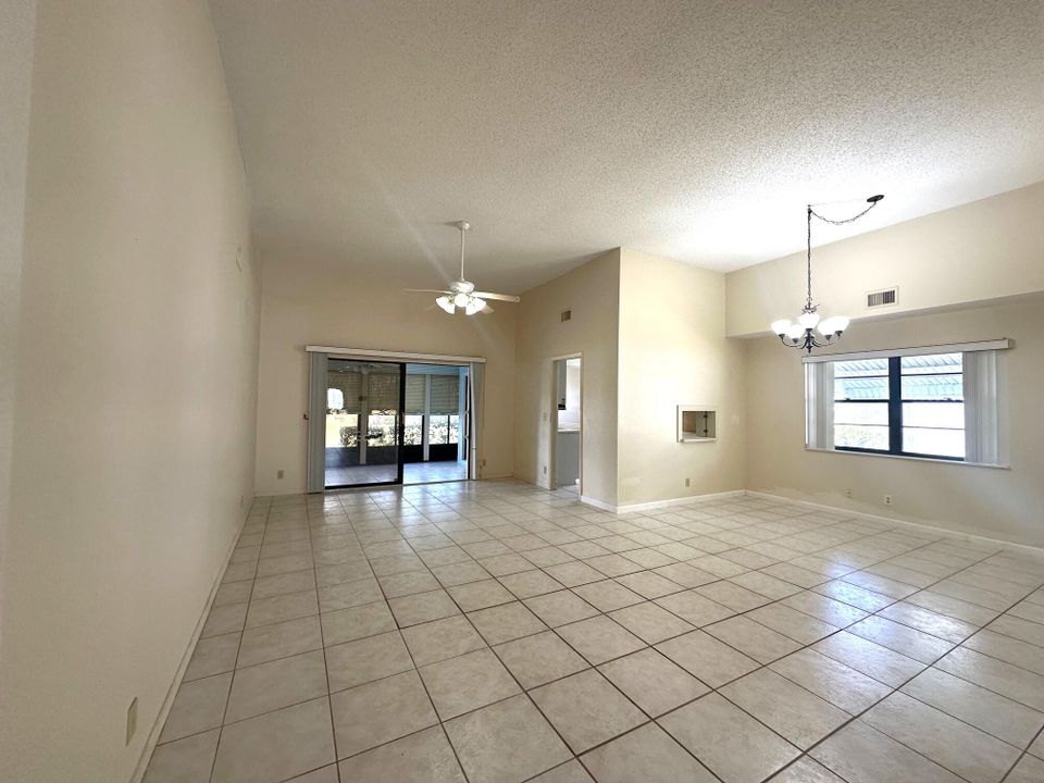 Active With Contract: $375,000 (3 beds, 2 baths, 1868 Square Feet)