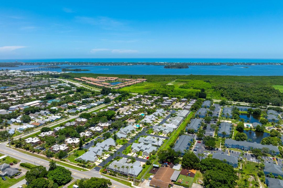 For Rent: $3,500 (3 beds, 2 baths, 1606 Square Feet)