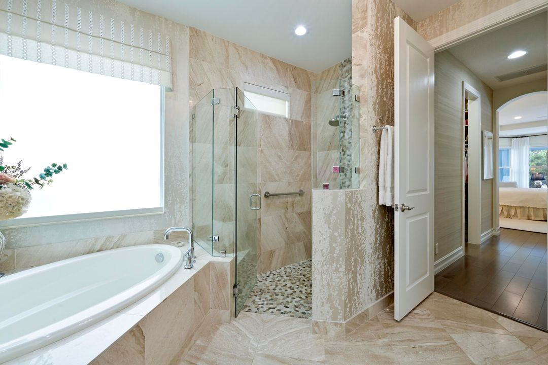 待售: $1,999,000 (3 贝兹, 2 浴室, 2643 平方英尺)