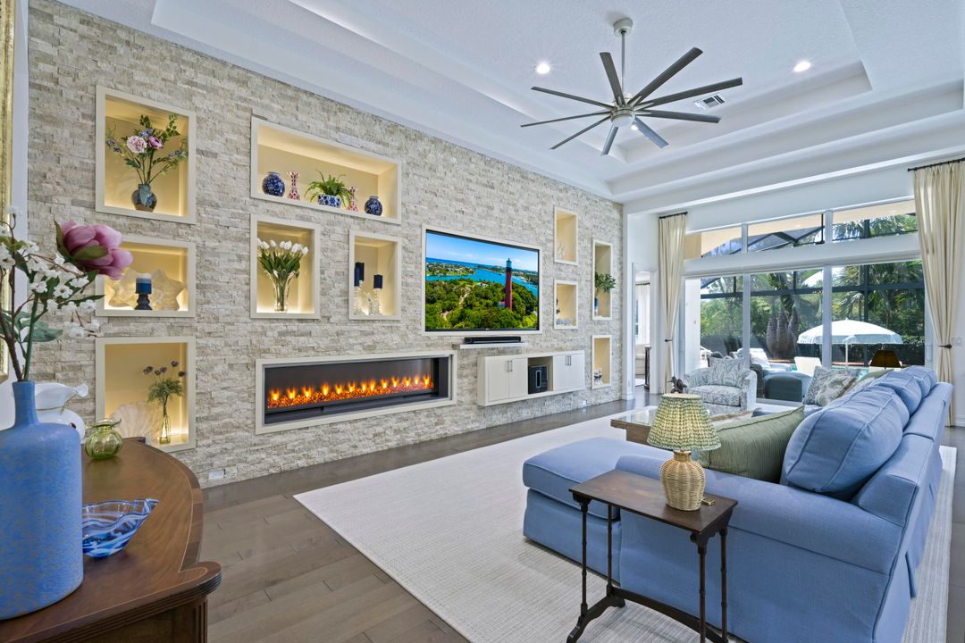 待售: $1,999,000 (3 贝兹, 2 浴室, 2643 平方英尺)