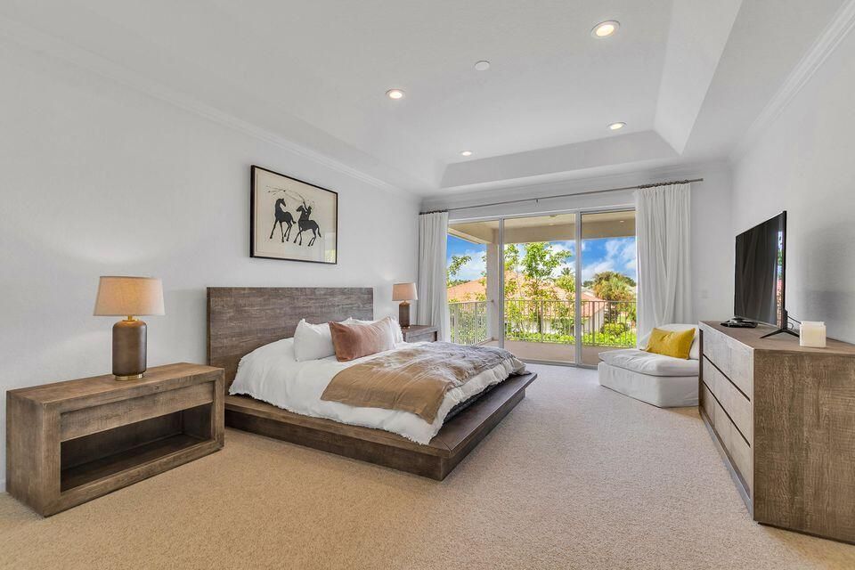 В аренду: $16,000 (5 спален, 4 ванн, 4177 Квадратных фут)