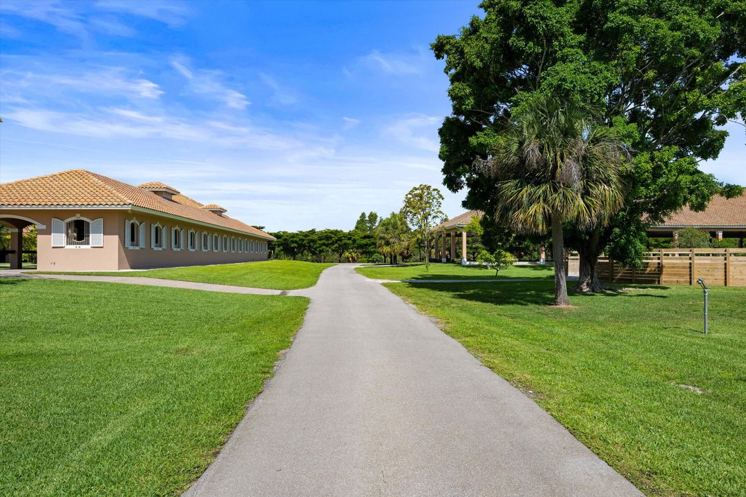 На продажу: $4,995,000 (8 спален, 7 ванн, 5886 Квадратных фут)