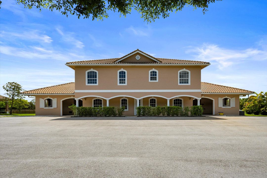 На продажу: $4,995,000 (8 спален, 7 ванн, 5886 Квадратных фут)