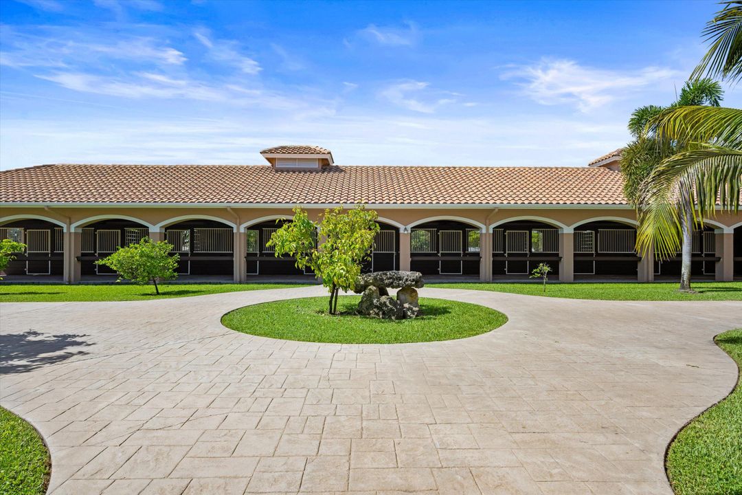 На продажу: $4,995,000 (8 спален, 7 ванн, 5886 Квадратных фут)