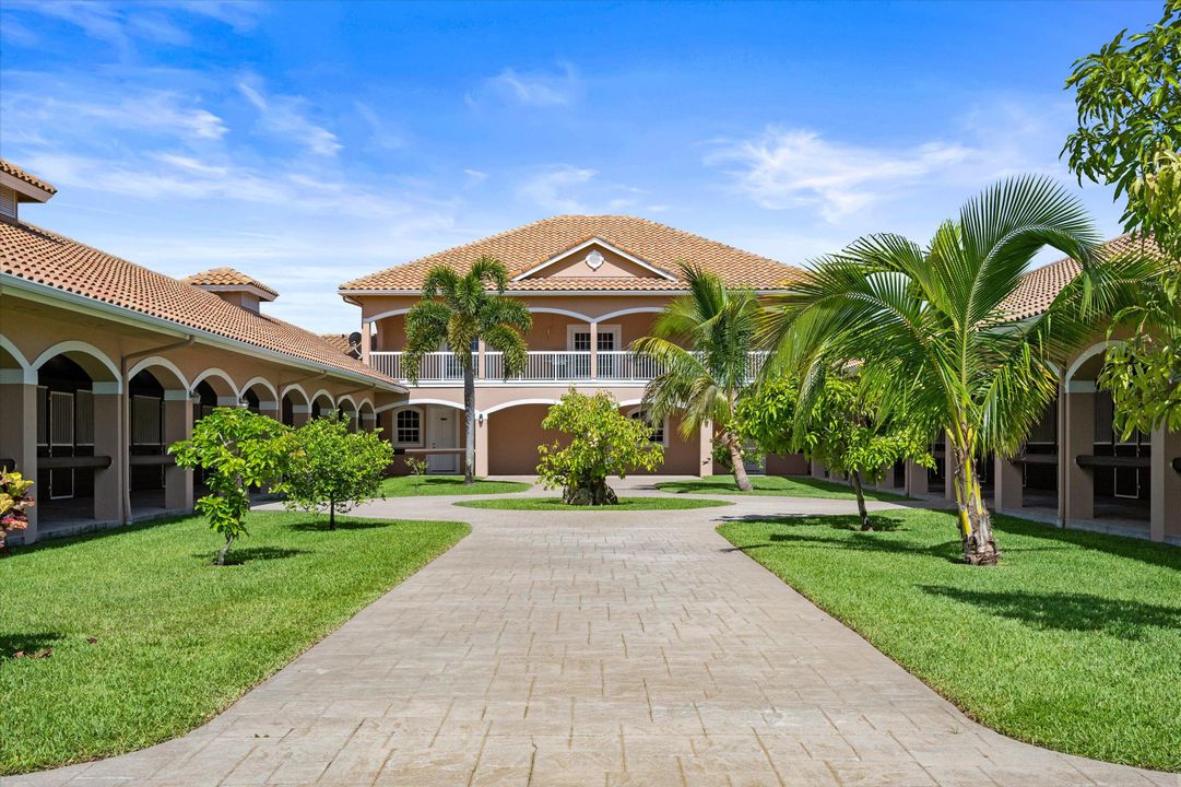 На продажу: $4,995,000 (8 спален, 7 ванн, 5886 Квадратных фут)