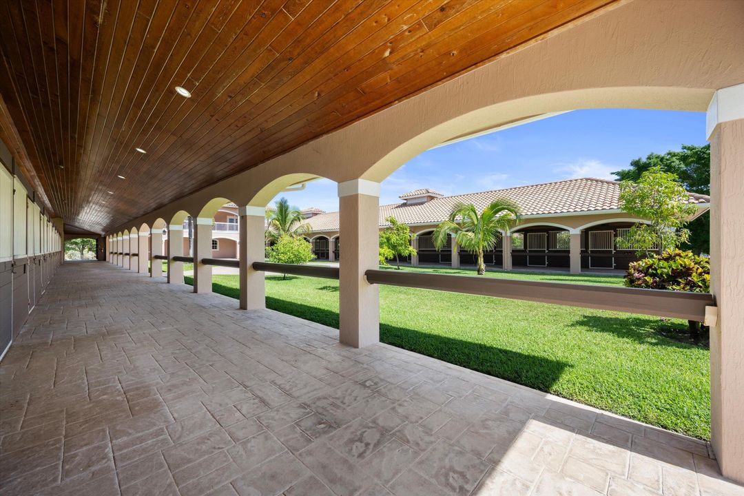 На продажу: $4,995,000 (8 спален, 7 ванн, 5886 Квадратных фут)