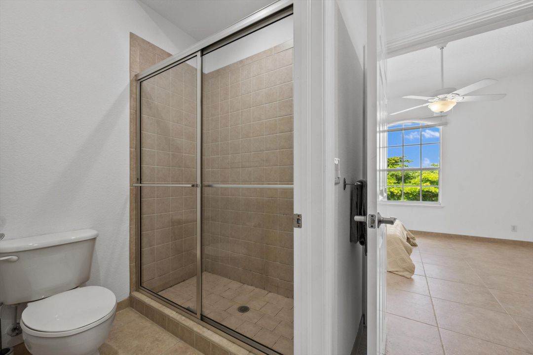 На продажу: $4,995,000 (8 спален, 7 ванн, 5886 Квадратных фут)